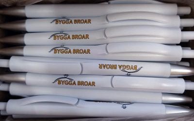 Pennor till Bygga Broar